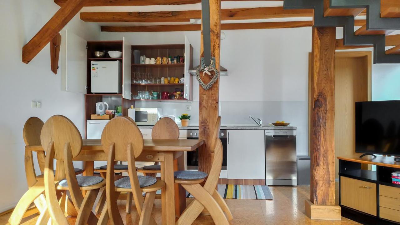 Apartments Vinska Trta كاتيز أوب سافي المظهر الخارجي الصورة